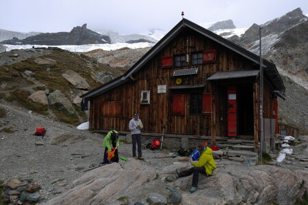 2017-09-09-15-alpinisme-val-aoste, alpes-aventure-montee-refuge-guides-ayas-2017-09-13-057
